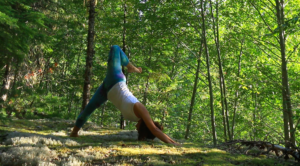 yoga con Cris. propio movimiento