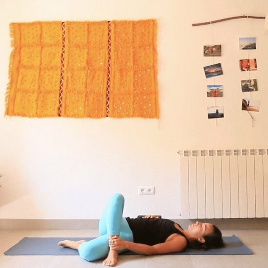 piernas canasadas yoga con cris online
