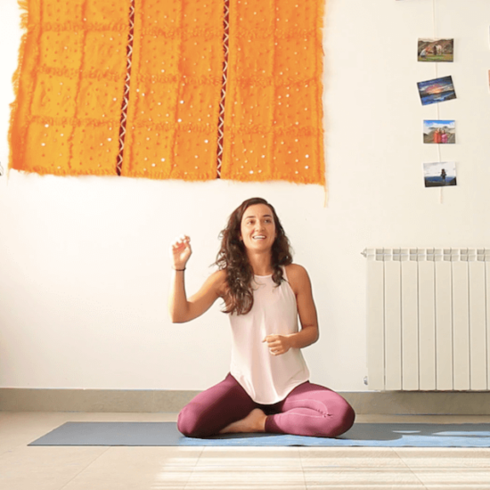 Noviembre clase online yoga con cris salud mental