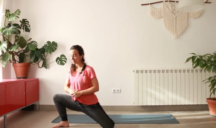 Movilidad para acabar el día yoga con cris online