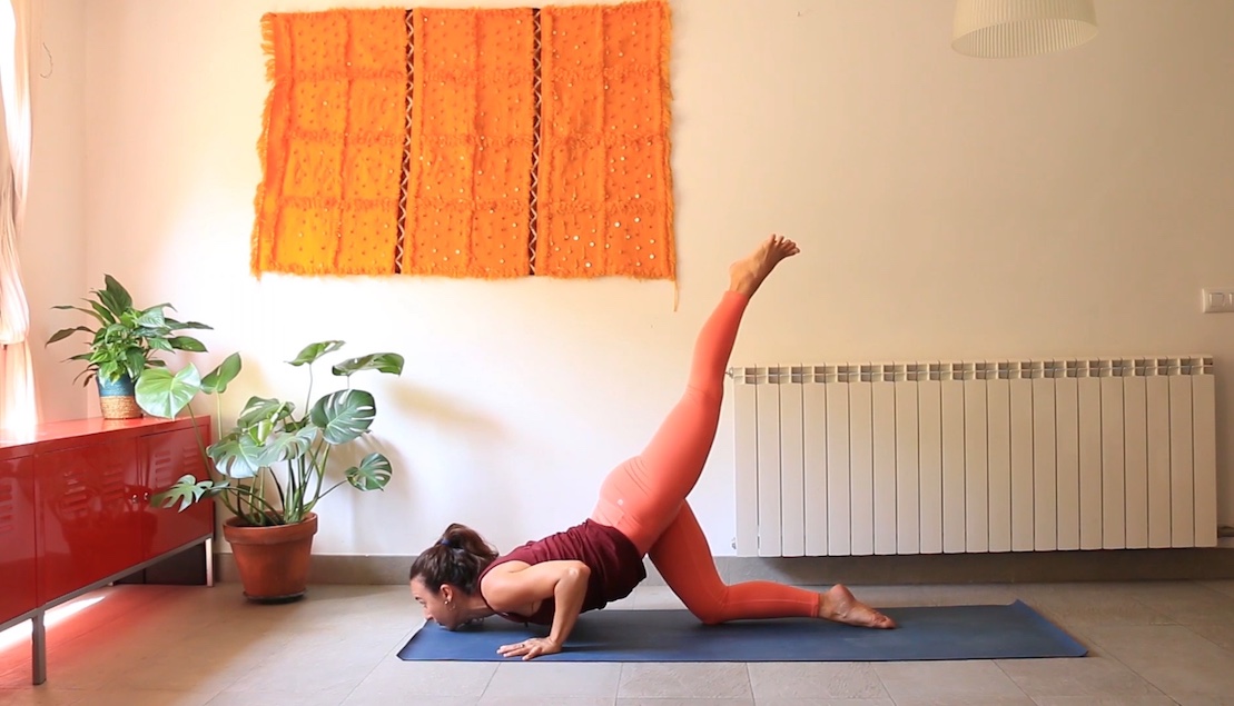 poca energía cambia tu estado somatic embodiment practice yoga con cris yoga online